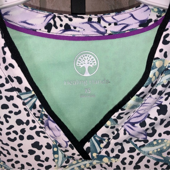 Healing Hands Purple Label Grosgrain Ribbon V-neck cheetah floral scrub top - Picture 3 of 7